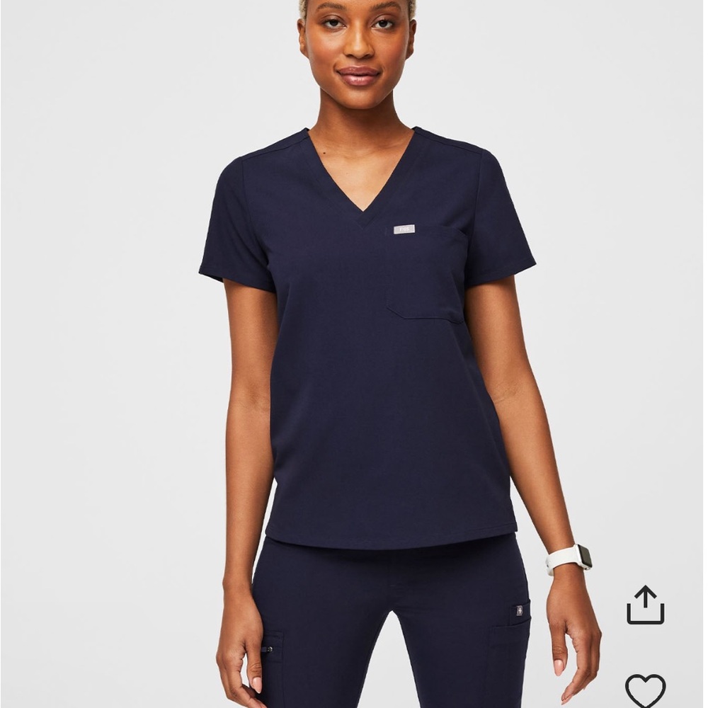 Figs Women's Navy Scrub Top